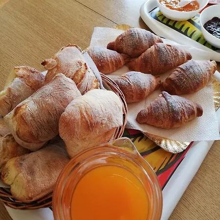 Alojamento de Acomodação e Pequeno-almoço Ai Tre Parchi Bed And Bike