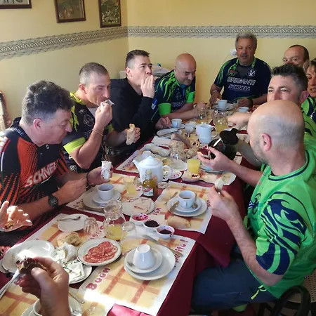 Ai Tre Parchi Bed And Bike Randazzo